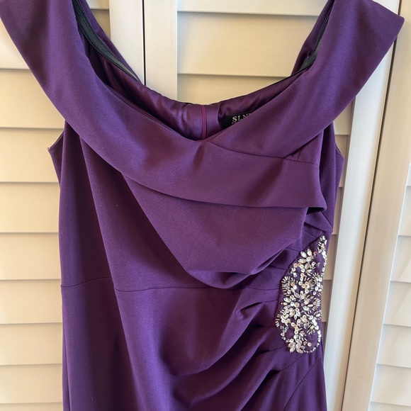 SLNY Gown Plum Off The Shoulder Sz 10. Beaded sequin on front. Side slit. - Picture 10 of 12